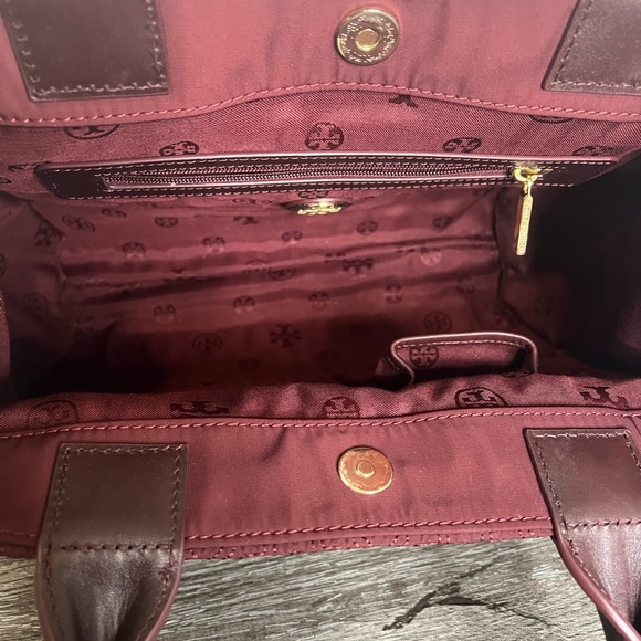 Tory Burch Tote Bag - Picture 4 of 7